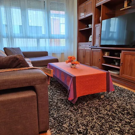 1a125 Comodo Apto Con Garaje By R2r Consulting