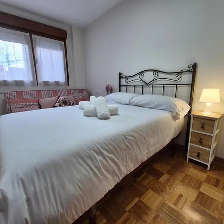 Apartment 1a125 Comodo Apto Con Garaje *