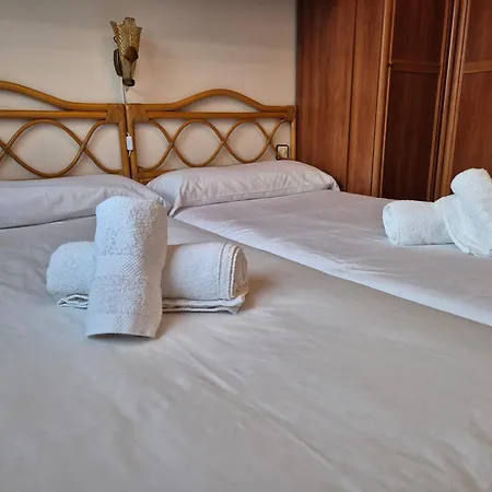 1a125 Comodo Apto Con Garaje By R2r Consulting アパート