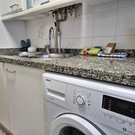 Apartment 1a125 Comodo Apto Con Garaje