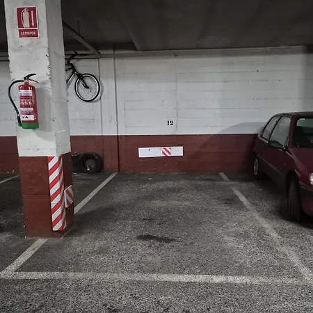 1a125 Comodo Apto Con Garaje By R2r Consulting Appartement Gijón