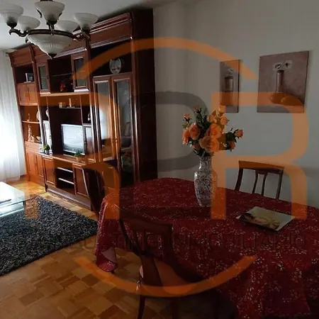 R2R - Comodo Apto Con Garaje - 1A125 Apartman